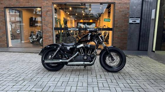 HARLEY-DAVIDSON SPORTSTER FORTY-EIGHT HARLEY-DAVIDSON SPORTSTER FORTY-EIGHT